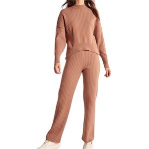 Abercrombie & Fitch sweater (FINALPRICEDROP )